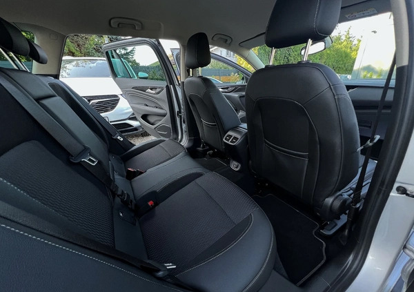 Opel Insignia cena 71900 przebieg: 94000, rok produkcji 2018 z Barcin małe 781